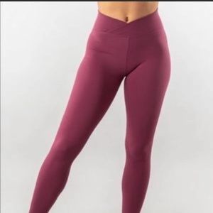 Alphalete surface path leggings